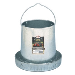 Close-up of rolled safety edge on Little Giant galvanized hanging feeder #9112