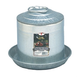 Close-up of heavy-gauge steel and rolled edges on Little Giant 2-gal waterer