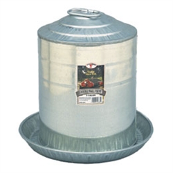 Close-up of heavy-gauge steel and rolled edges on Little Giant 5-gal waterer